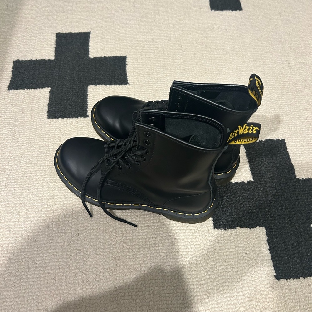 Dr. Martens Boot - image 2